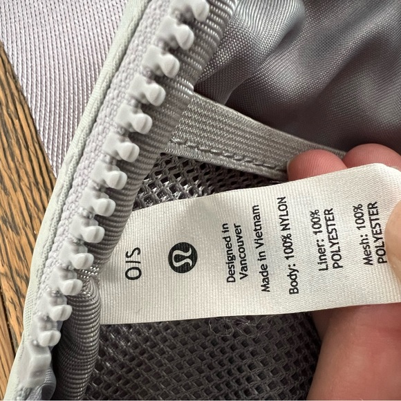 Lululemon everywhere belt bag 1L - Picture 7 of 7